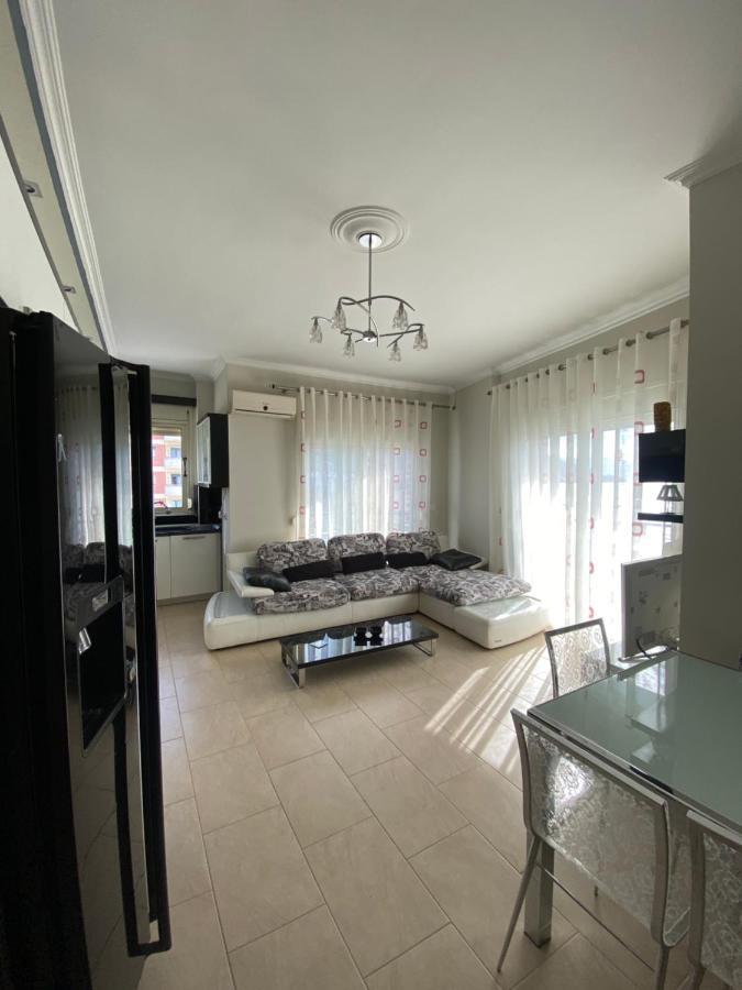 Marina House Apartment Vlore Bagian luar foto