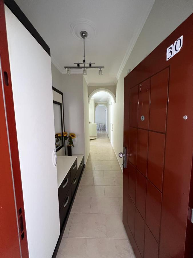 Marina House Apartment Vlore Bagian luar foto