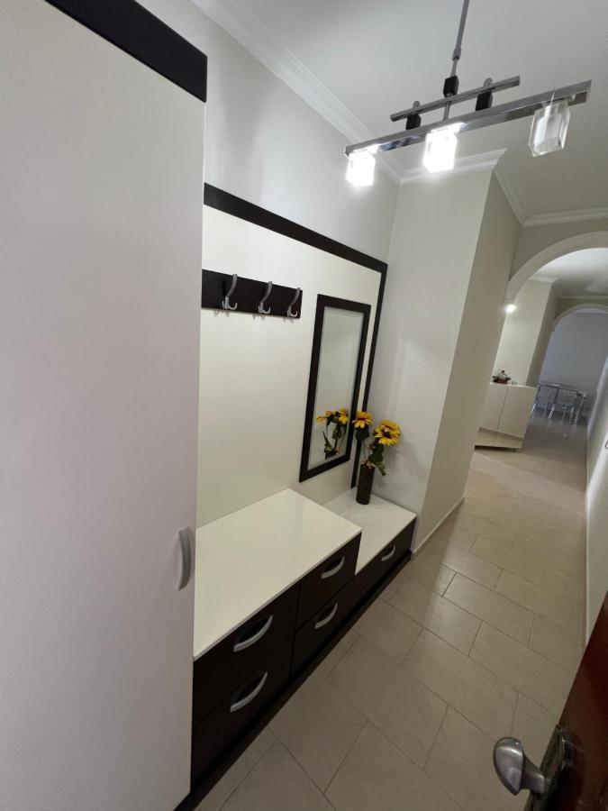 Marina House Apartment Vlore Bagian luar foto