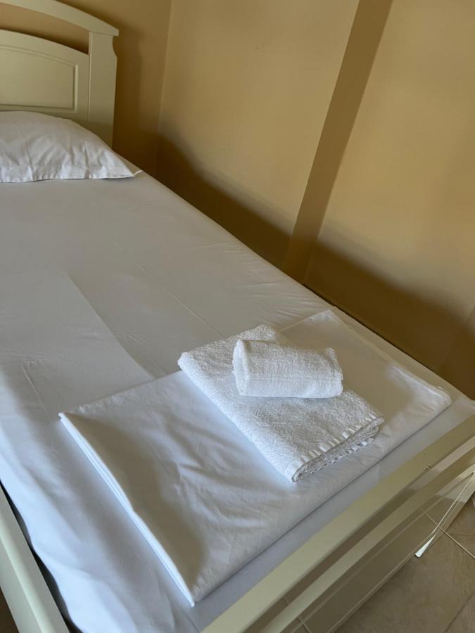 Marina House Apartment Vlore Bagian luar foto